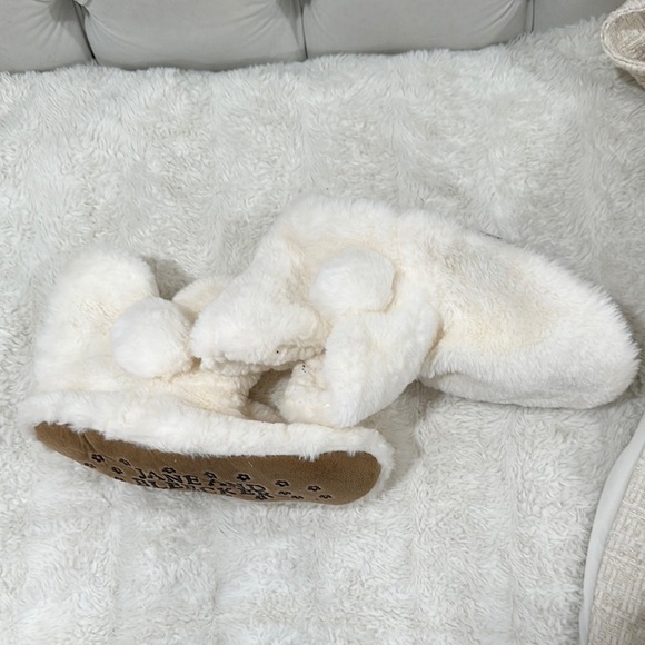 Jane and Bleecker Fluffy Cream and Tan Slippers - Picture 2 of 5